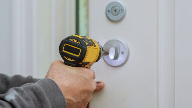 Ausgesperrt in Übach-Palenberg - Schlüsseldienst Übach-Palenberg - Türöffnung - Schlosswechsel - Einbruchschutz - Schlüsselnotdienst